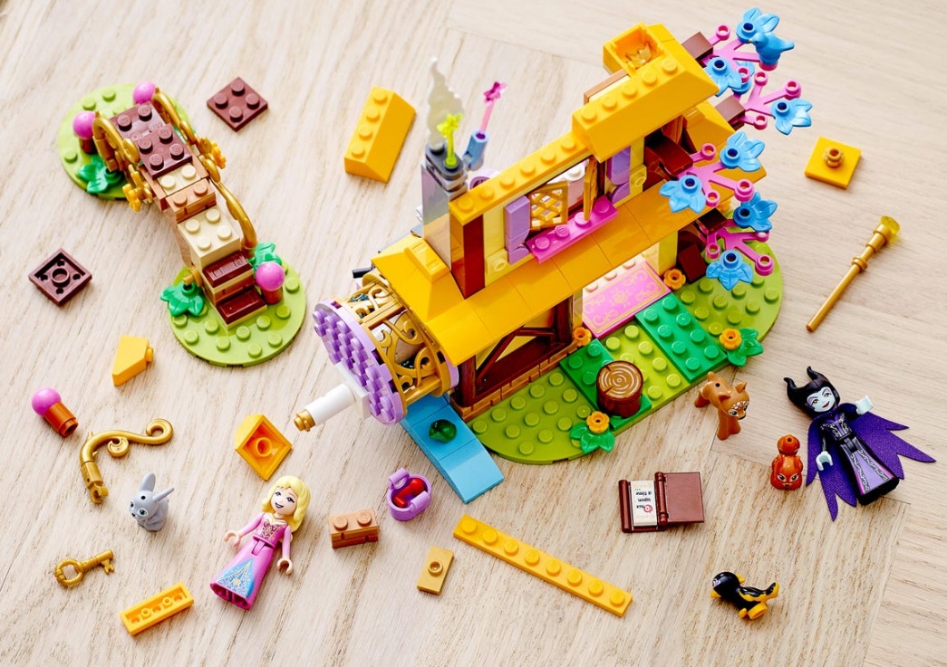 Lego Disney 43188 Šípková Růženka a lesní chaloupka