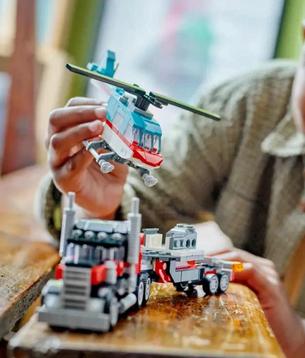 Lego Creator 31146 Náklaďák s helikoptérou